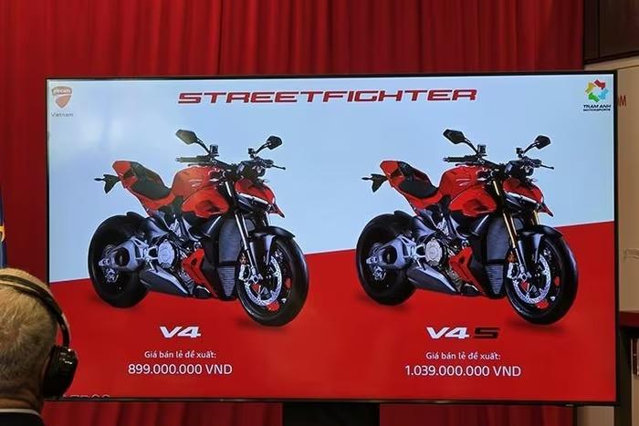 Mô tô Ducati và hệ thống trạm sạc EV One