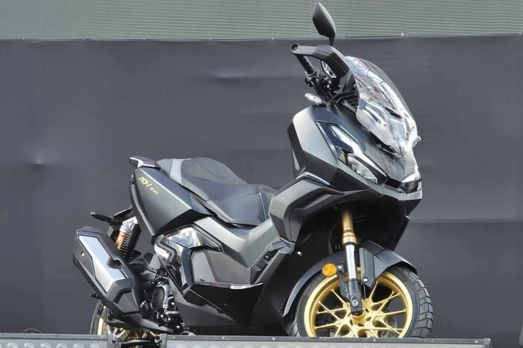 Honda ADV 350 bị đội giá