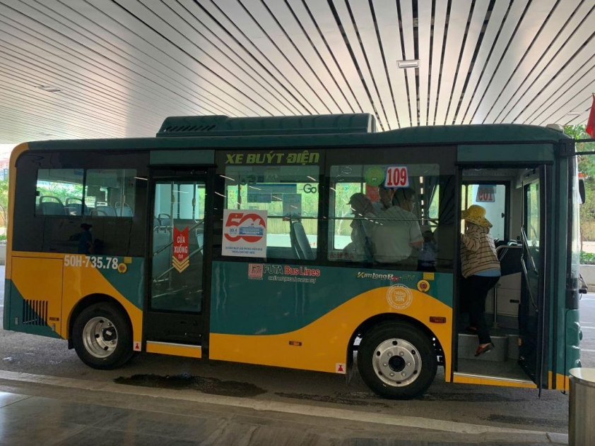 Xe buýt điện tuyến 109