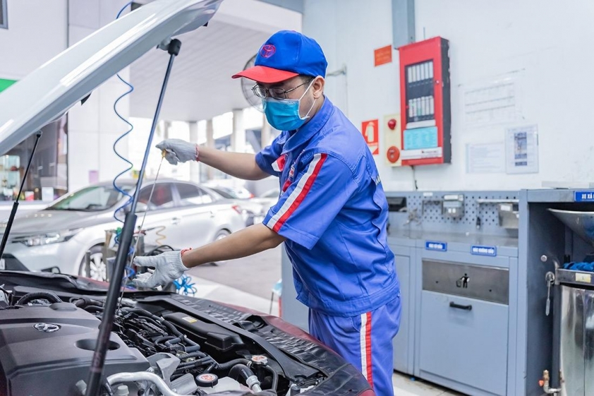 Pin và hệ thống biến tần trên ô tô hybrid