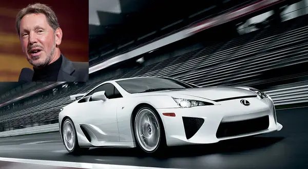 Siêu xe Lexus LFA màu trắng
