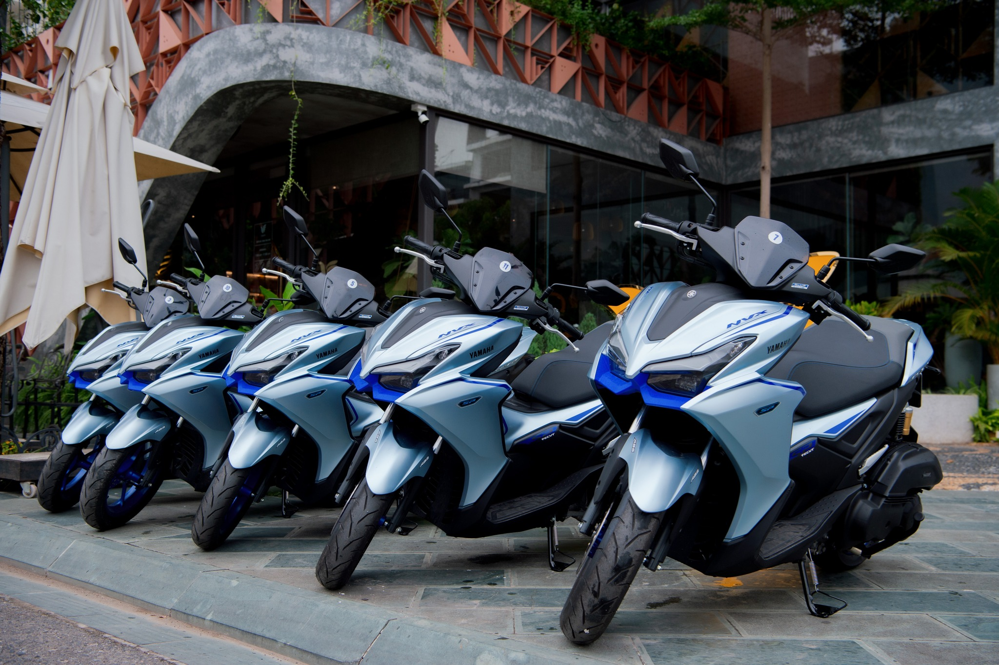 Yamaha NVX thế hệ thứ 3 chống mất phanh khi đổ đèo