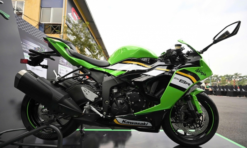 Khung sườn thép truyền thống của ZX-6R