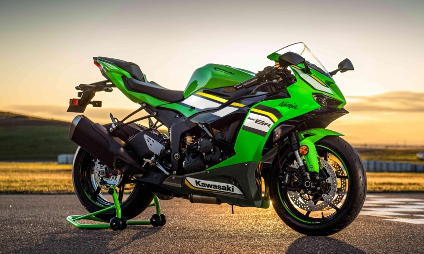 Kawasaki Ninja ZX-6R 2025 góc cạnh