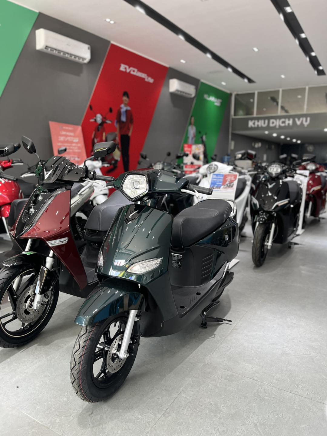 Vero X tại đại lý, chuẩn bị bàn giao xe