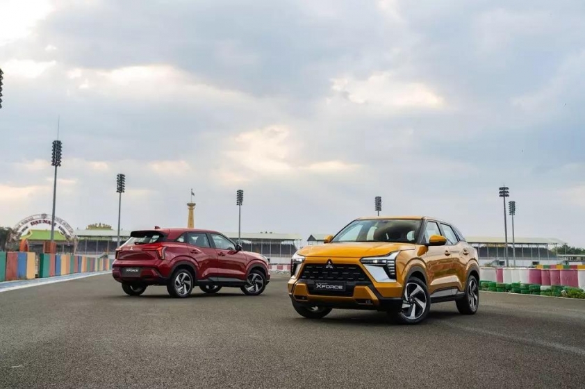 Mitsubishi Xforce Mitsubishi Xforce màu ghi