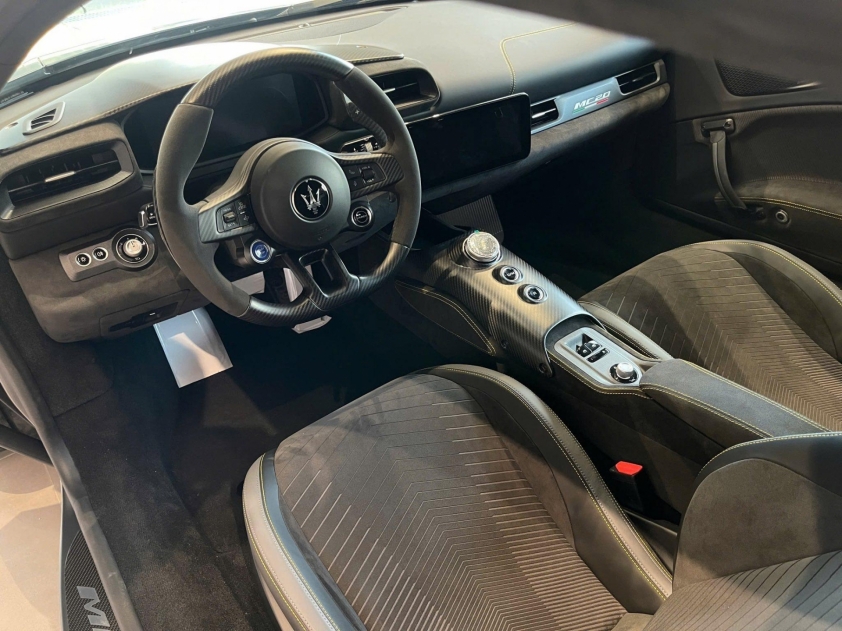 Nội thất Maserati MC20 Notte