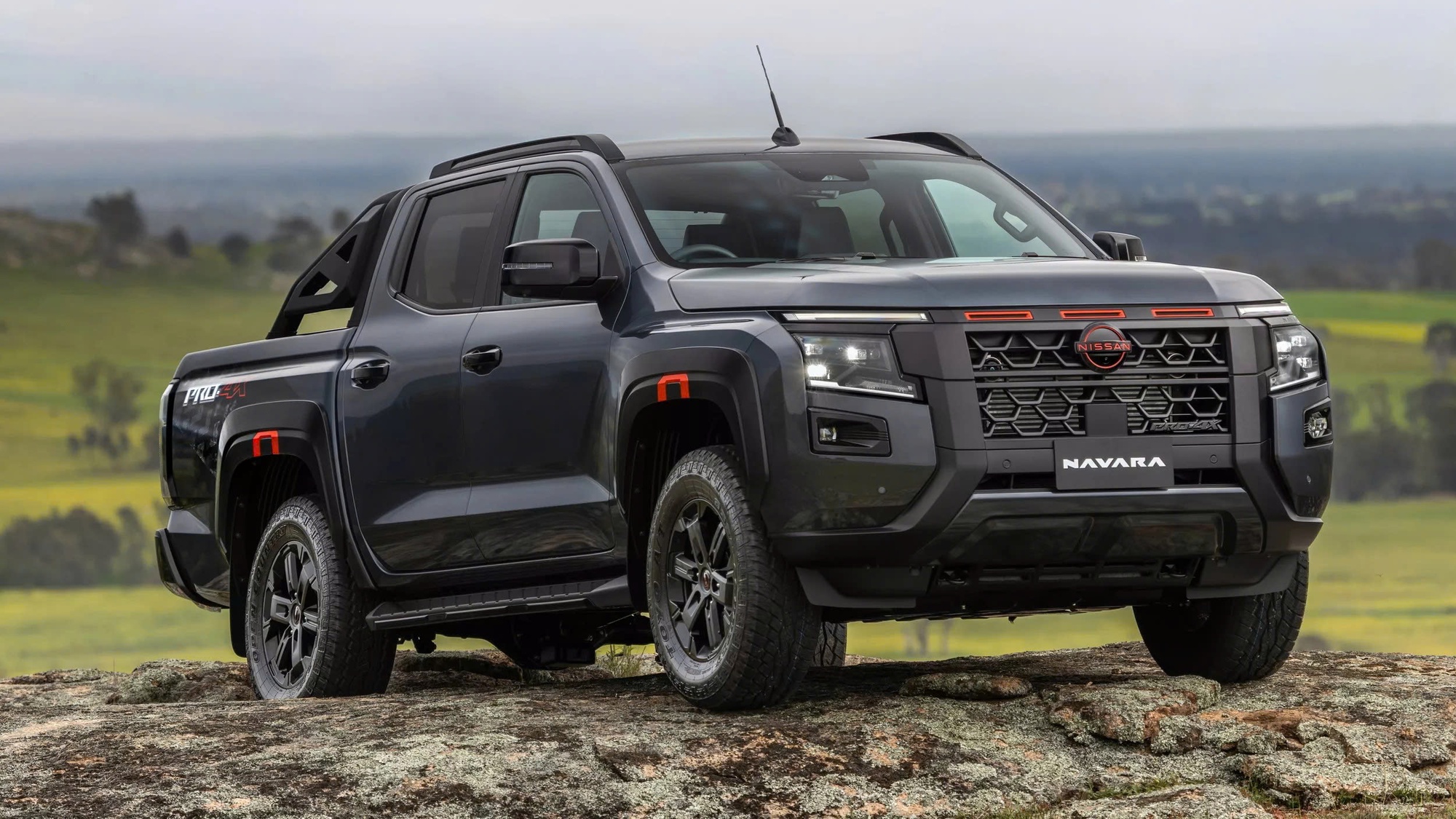 Nissan Navara thế hệ hoàn toàn mới