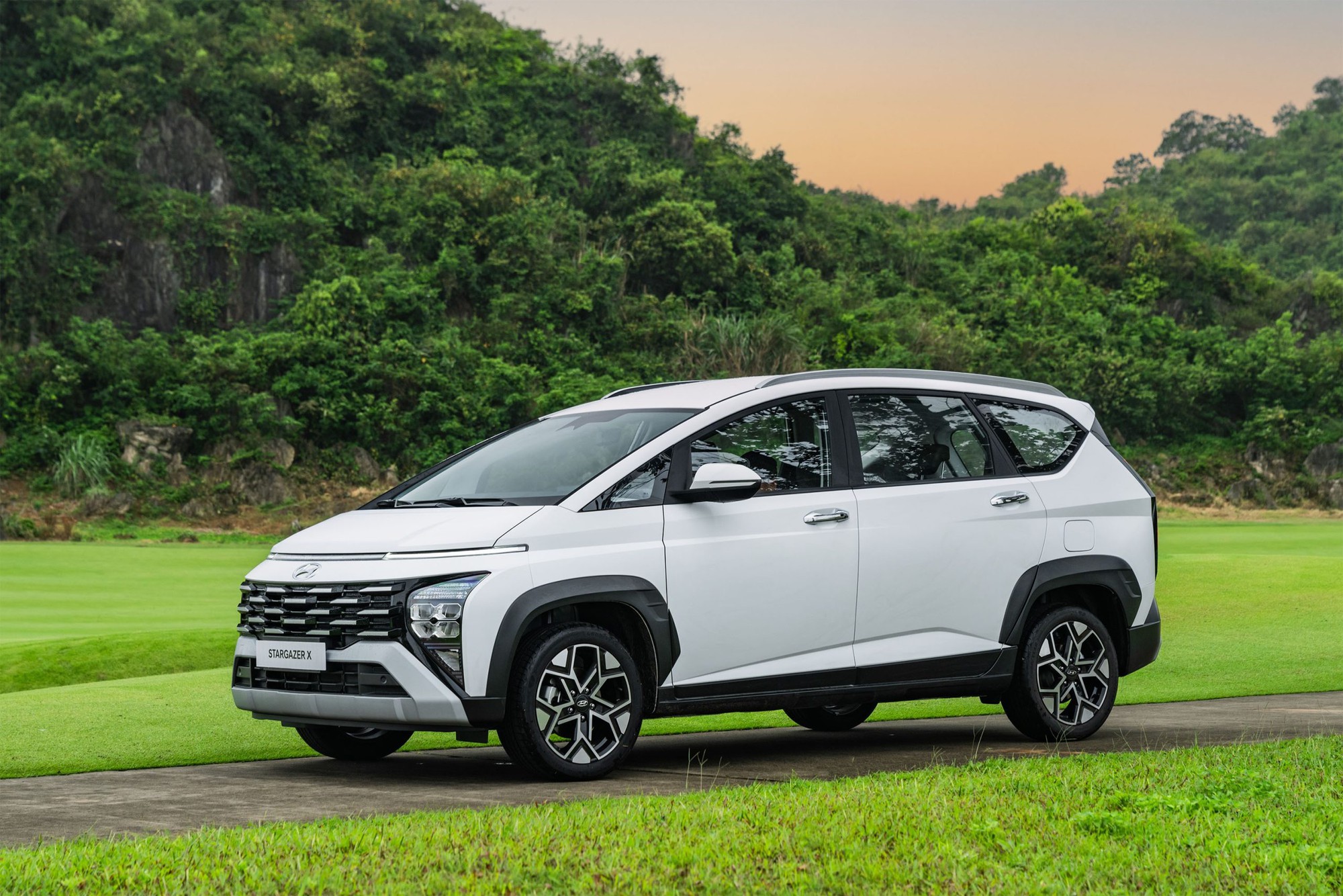 Hyundai Stargazer phiên bản X