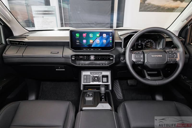 Trang bị an toàn trên Toyota Hilux mới