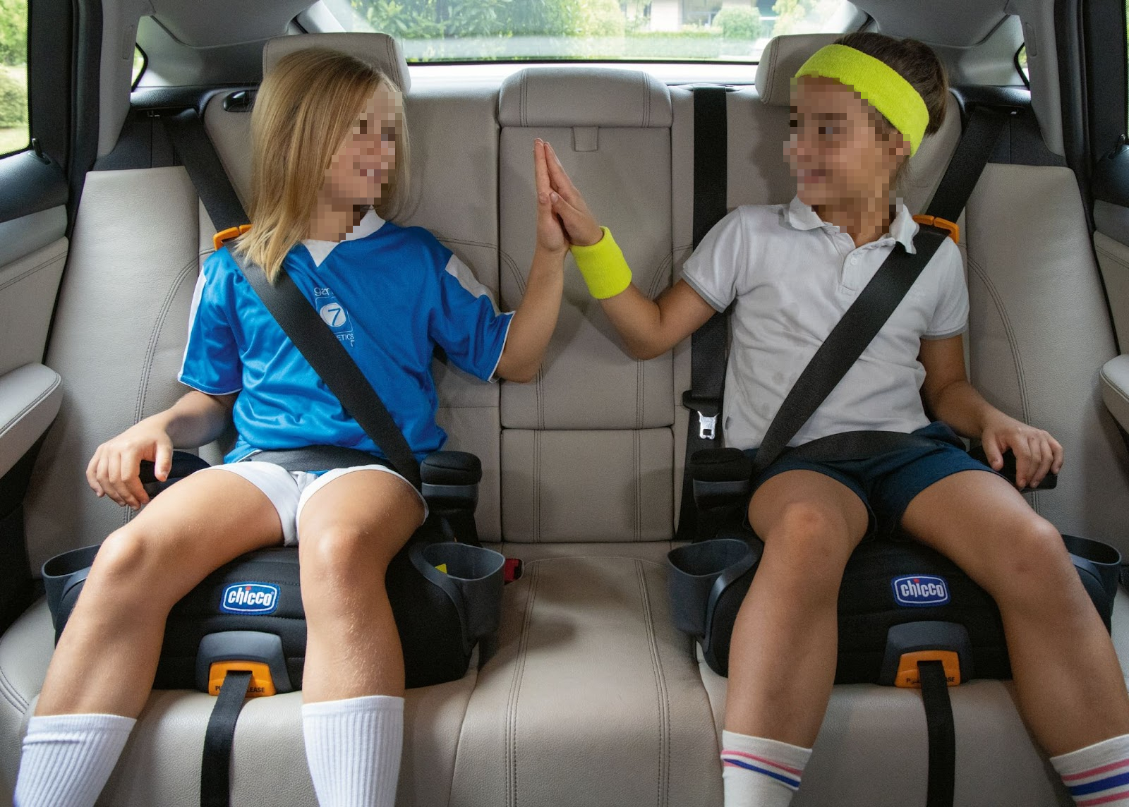 Ghế đệm nâng cho trẻ em Ghế đệm nâng cho trẻ em dùng trên ô tô