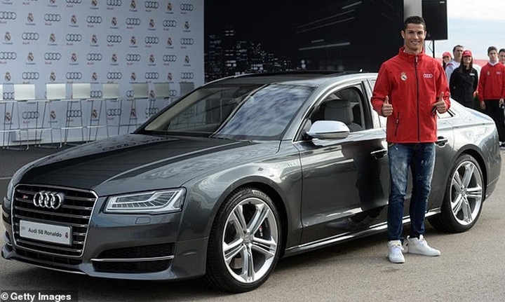 Bộ sưu tập siêu xe đồ sộ của Cristiano Ronaldo- Ảnh 11. Audi S8 của Ronaldo