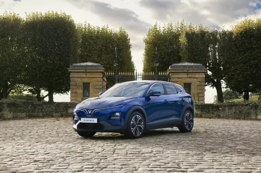 VinFast VF 6 VinFast VF 6 màu đỏ