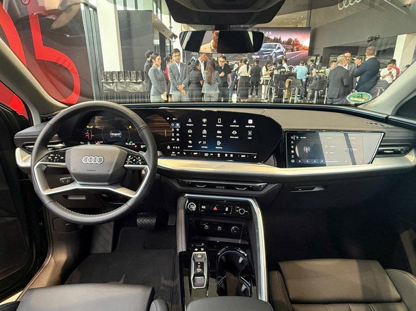 Audi Q5 2 Màn hình giải trí trên Audi Q5